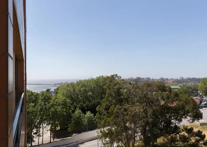 Appartement Spacious 1br With Parking In Quiet Area